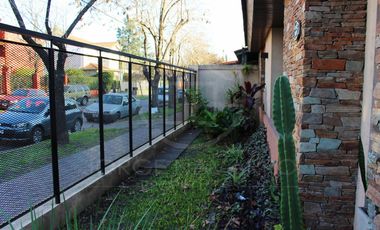 Chalet de Categoria - Congreso y O´donnell - 5 ambientes - Malaver