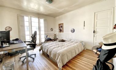 Casa en venta 4D, 3B, 3E, piscina y gran terreno en Ñuñoa.