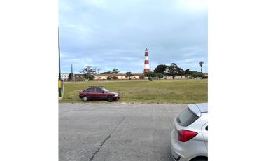 VENTA COMPLEJO DE 4 DEPTOS. FRENTE AL FARO. IDEAL INVERSION.PERMUTA