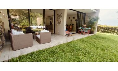 Venta de casa Sector Las Callejas. Area 421m2