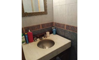Casa 3amb con parque/ Barrio Los Pinares