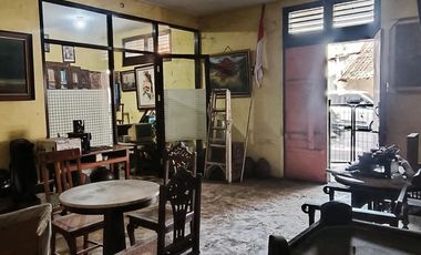 1974. Dijual Rumah Murah Itung Tanah Yos Sudarso, Pakelan, Kota Kediri