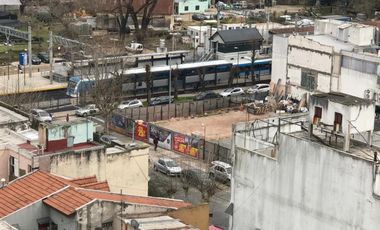 Departamento 3 amb al Frente, a 3 Cuadras del Tren