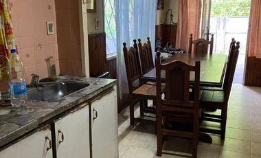 Casa en venta en Quilmes Este