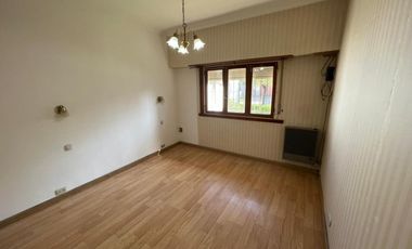 Gran casa de 230 M2. OPORTUNIDAD