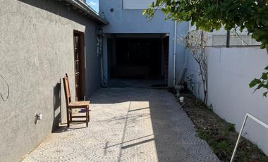 Gran casa de 230 M2. OPORTUNIDAD