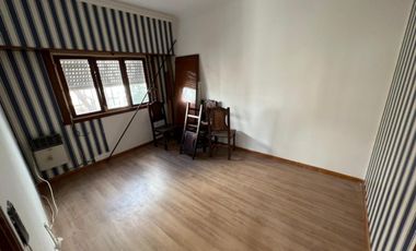 Gran casa de 230 M2. OPORTUNIDAD