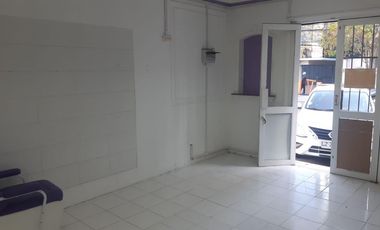 Metro Escuela Militar - Casa Comercial - Canon De Arriendo Incluy