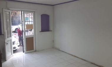 Metro Escuela Militar - Casa Comercial - Canon De Arriendo Incluy