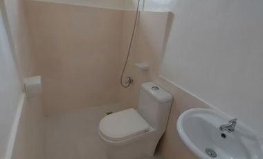 Dana House and Lot For Sale