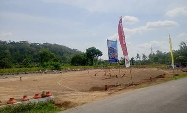 Karta Giri Nirmala 325 jt siap bangun dekat pasar Prambanan Klaten