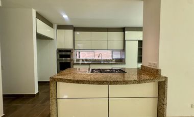 casa en arriendo en loma del atravesado. Cod A776450