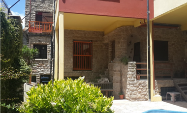 Importante Casona a metros del mar ideal hostel o renta temporaria. Zona La Perla