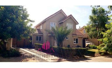 Linda casa en Laguna del Sol - Padre Hurtado