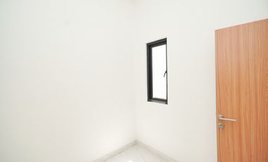 Rumah 2 Lt SHM 10 menit ke RS. Taman Harapan Baru Dibantu KPR J-37501