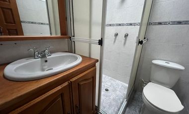 casa en arriendo en loma del barro. Cod A62951