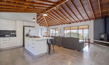 casa en arriendo en vereda la miel. Cod A22445