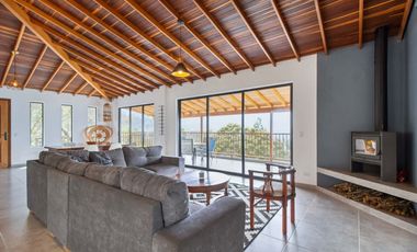 casa en arriendo en vereda la miel. Cod A22445