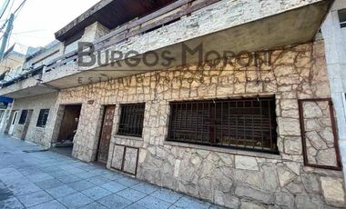 Casa para 2 Familias en venta en Ramos Mejia Sur