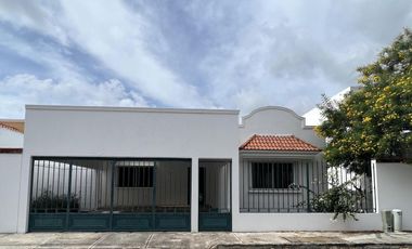Casa en RENTA en el norte de Mérida 1 planta 3 recámaras