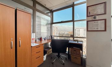 Espectacular Oficina corporativa en Torre Apoquindo