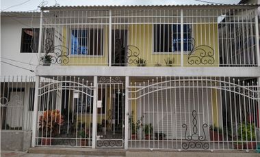 Casa de dos plantas en Las Gaviotas