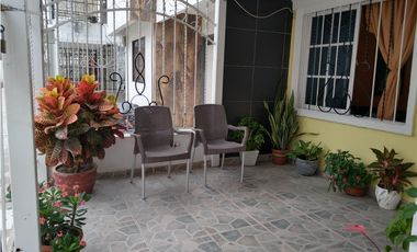 Casa de dos plantas en Las Gaviotas