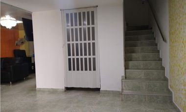 Casa de dos plantas en Las Gaviotas