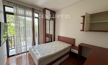 Serenia Hills With 4 Bedrooms Semi Furnished S Pool