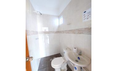 SE ARRIENDA LOCAL COMERCIAL EN LA MARGEN IZQUIERDA DE MONTERA