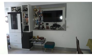 Chalet 4 ambientes. Patio. Quincho. Zona Chauvin.
