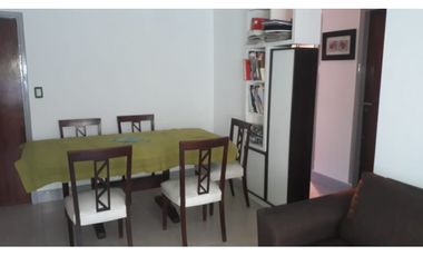 Chalet 4 ambientes. Patio. Quincho. Zona Chauvin.