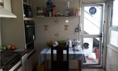 Chalet 4 ambientes. Patio. Quincho. Zona Chauvin.
