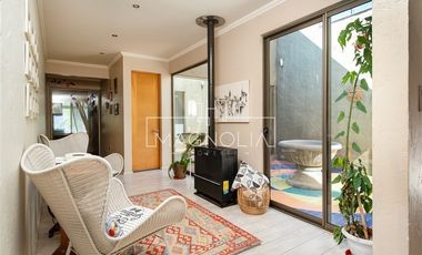Casa en venta de 6 dorm. en Curacaví