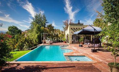 Casa en venta de 6 dorm. en Curacaví