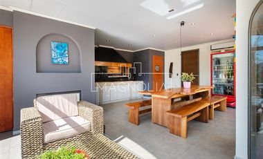 Casa en venta de 6 dorm. en Curacaví