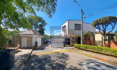 COD. 4637 - SE ARRIENDA CASA - BARRIO: MUTIS