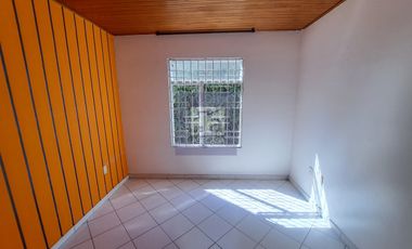 COD. 4637 - SE ARRIENDA CASA - BARRIO: MUTIS