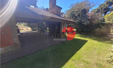 Casa en Venta - Zona Golf - Construcción Solida - Cercana al Mar