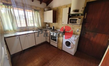 Casa en Venta - Zona Golf - Construcción Solida - Cercana al Mar