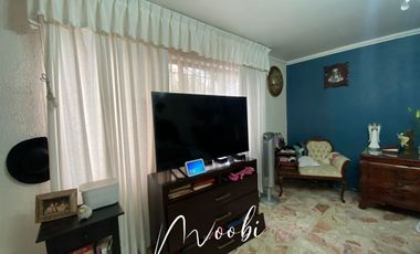 Excelente casa en esquina a media cuadra de Circunvalación