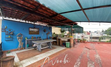 Excelente casa en esquina a media cuadra de Circunvalación