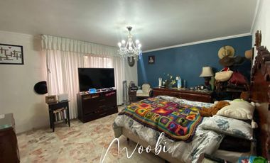 Excelente casa en esquina a media cuadra de Circunvalación