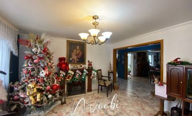 Excelente casa en esquina a media cuadra de Circunvalación