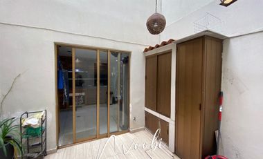 Excelente casa en esquina a media cuadra de Circunvalación