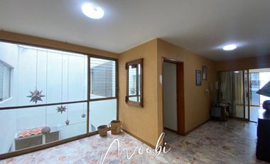 Excelente casa en esquina a media cuadra de Circunvalación