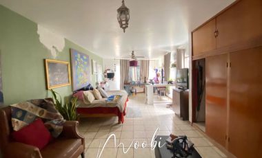 Excelente casa en esquina a media cuadra de Circunvalación