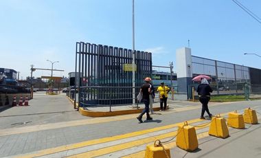 Locales Comerciales Venta AV. Elmer Faucett y Tomas Valle - CALLAO