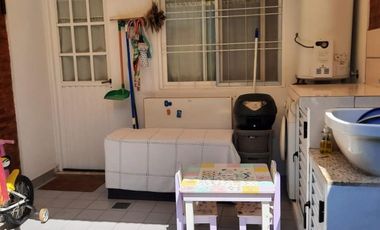 VENDO DÚPLEX 2 AMB. 1/2 VILLA LUZURIAGA (ZONA DEVON)