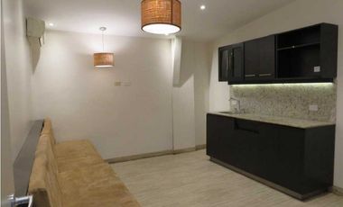 VENTA O ALQUILER DE OFIGALERA CON OFICINAS EN PARQUE LEFEVRE
